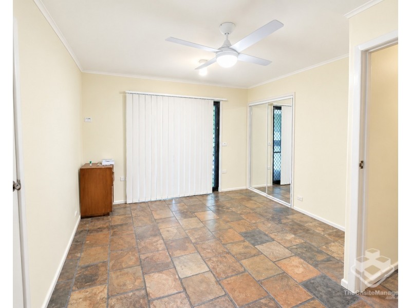 12 Dunstable Street, Macgregor QLD 4109