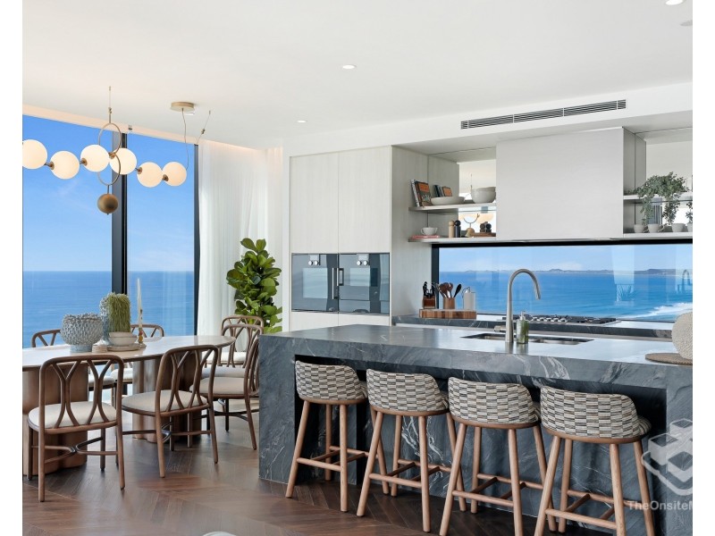 26/2 Charles Avenue, Broadbeach QLD 4218