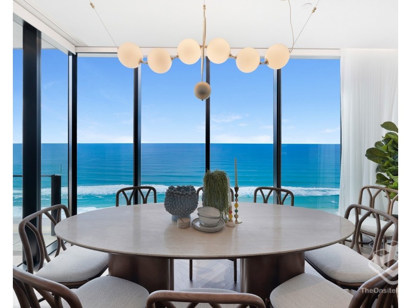 26/2 Charles Avenue, Broadbeach QLD 4218