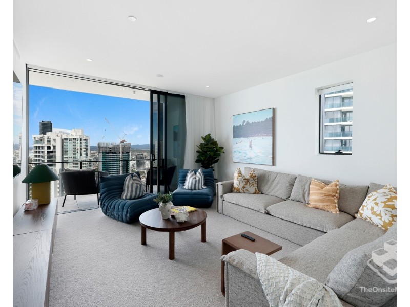 26/2 Charles Avenue, Broadbeach QLD 4218
