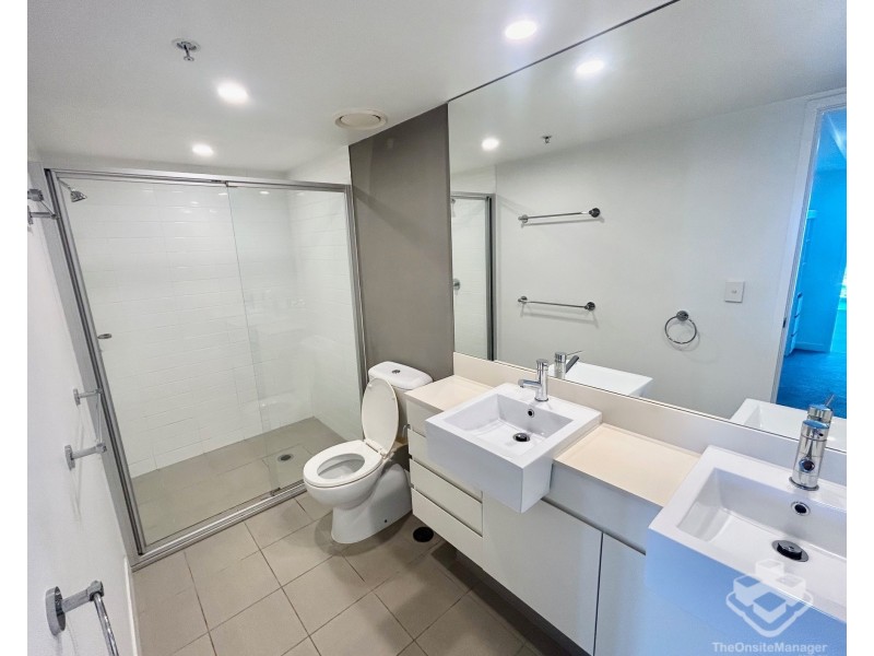 31802/9 Lawson Street, Southport QLD 4215