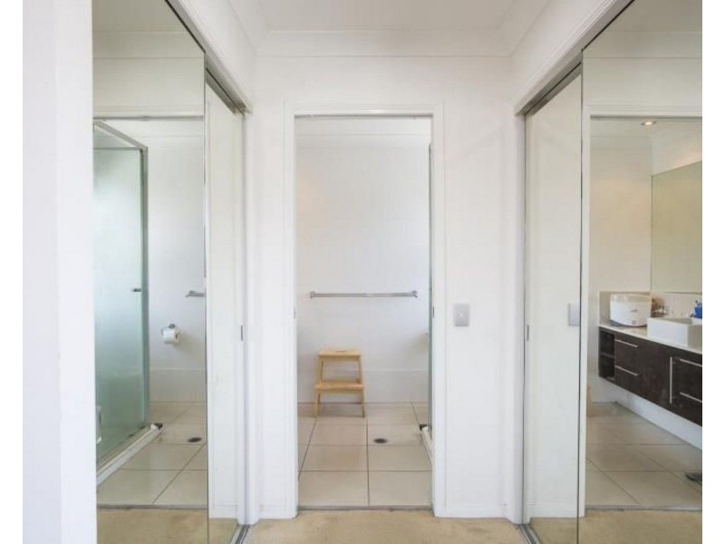 ID:21201563/71 Venice Street, Burleigh Waters QLD 4220