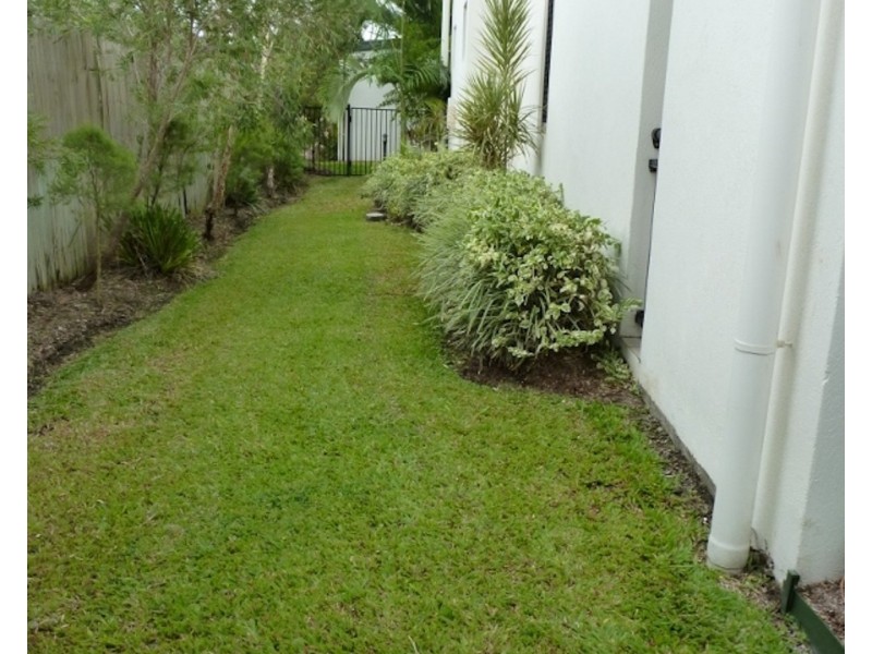 ID:21202108/6-24 Henry Street, West End QLD 4810