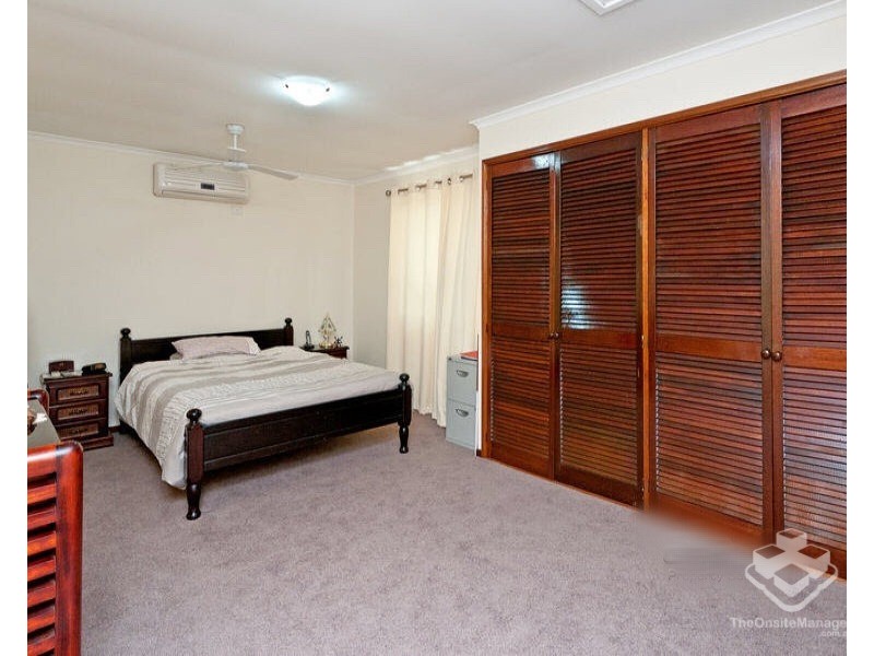 7 Flag Street, Jamboree Heights QLD 4074