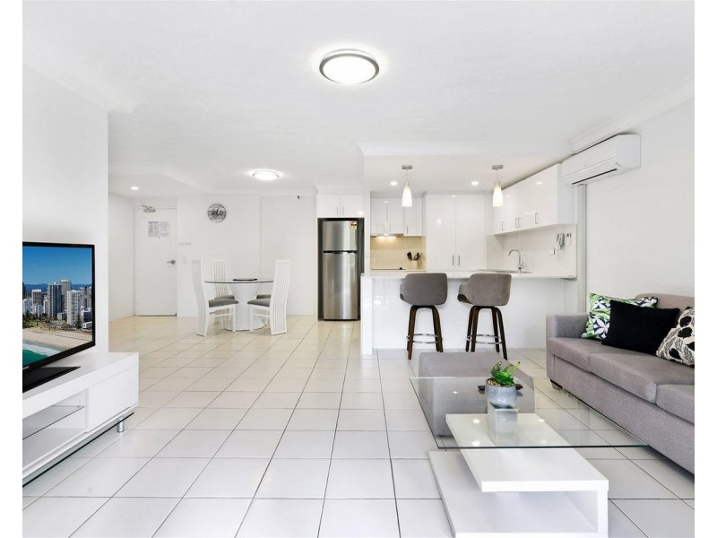 ID:21202358/ 5 Enderley Avenue, Surfers Paradise QLD 4217