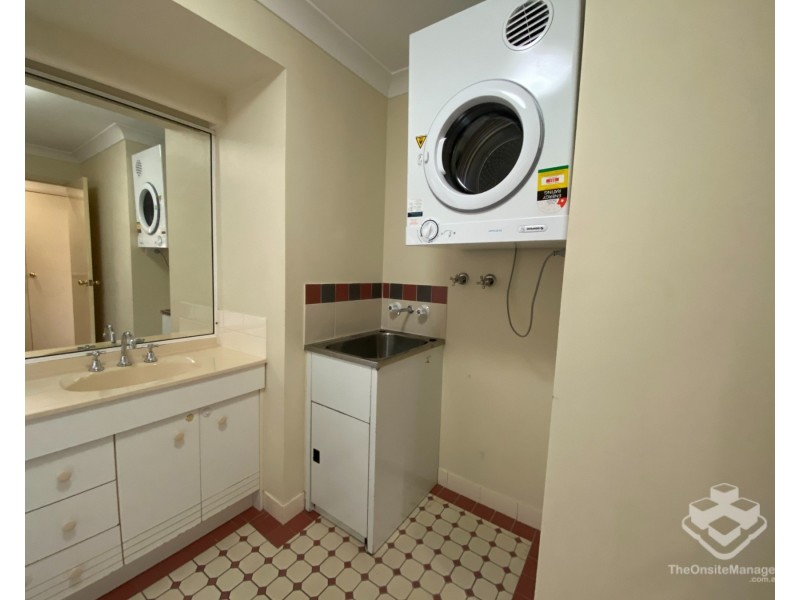 1/125 Hansford Road, Coombabah QLD 4216