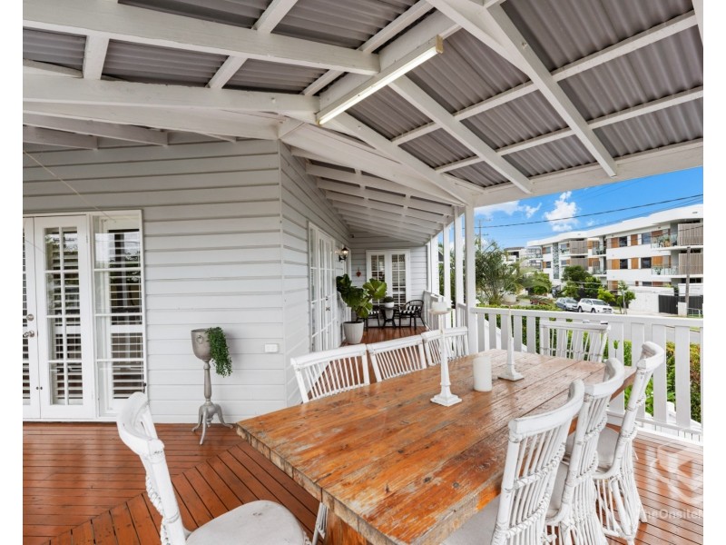 8 Byron Street, Bulimba QLD 4171