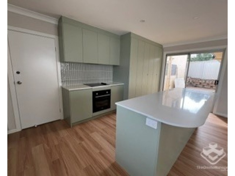 36 Blake Street, Southport QLD 4215