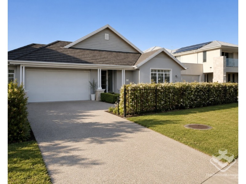44 Spinnaker Blvd, Newport QLD 4020