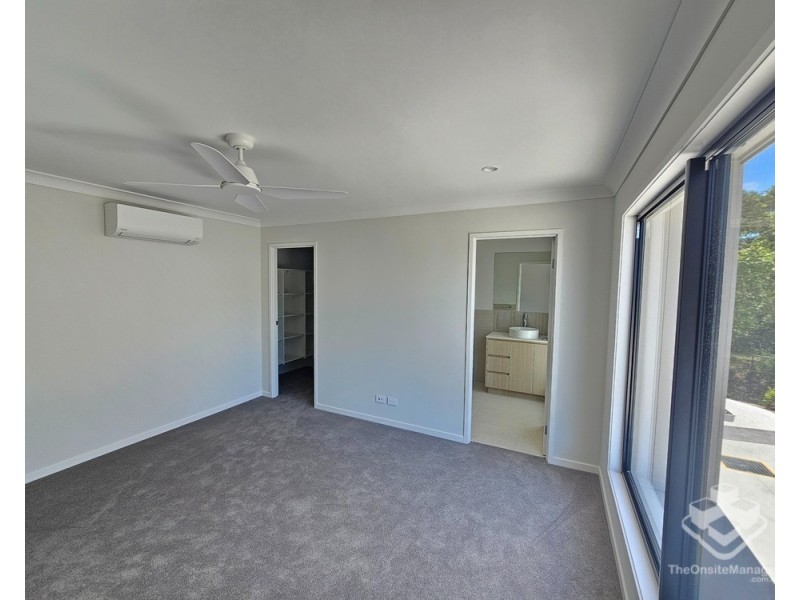 9/74 FINNEGAN WAY, Coomera QLD 4209