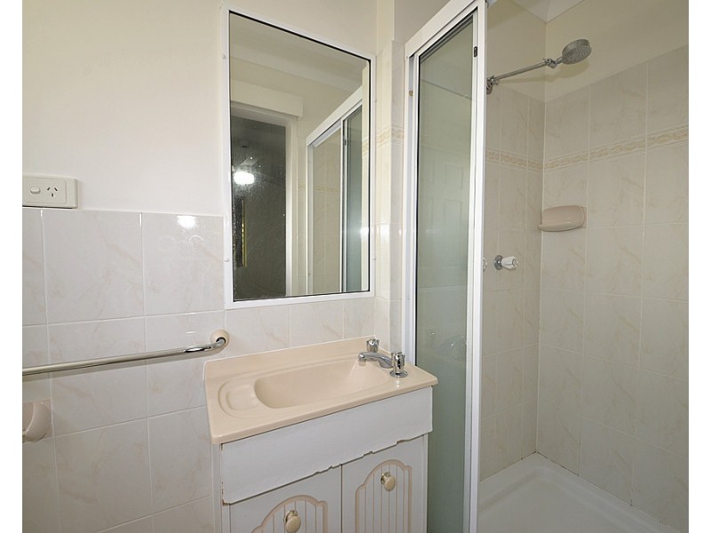 6/115 Central Avenue, Indooroopilly QLD 4068
