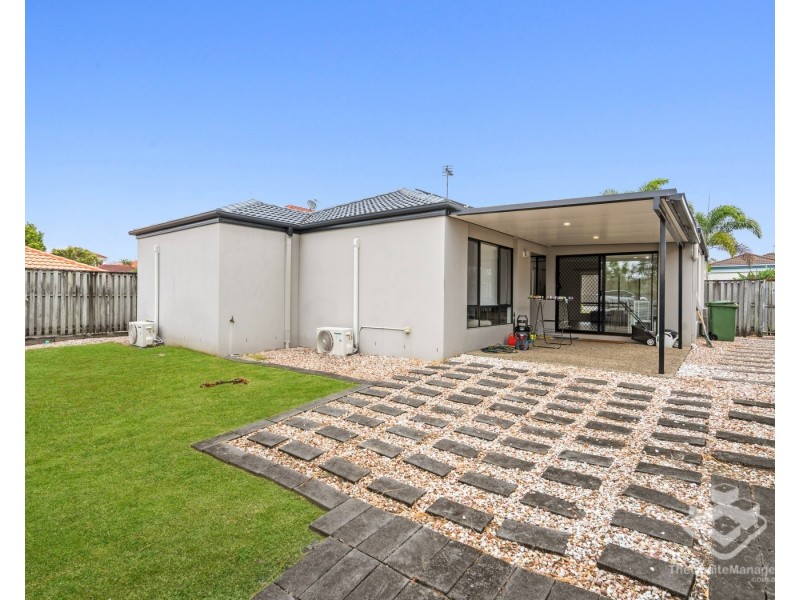 3 Madasin Close, Arundel QLD 4214