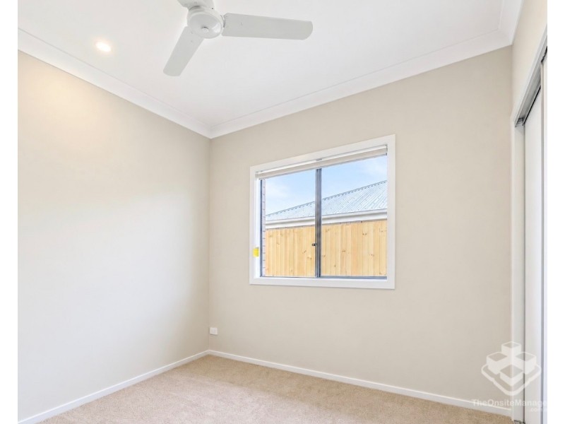 16 Suncrest Mews, Redbank Plains QLD 4301