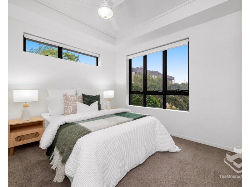 1306/16 Surbiton Court, Carindale QLD 4152