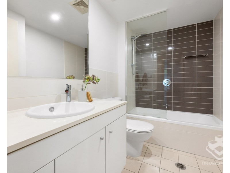 1306/16 Surbiton Court, Carindale QLD 4152