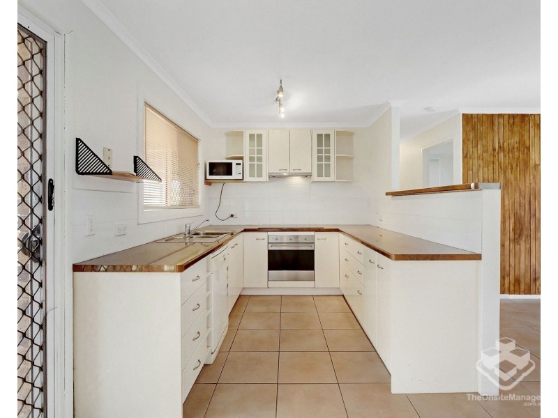 19 Michelle Drive, Point Vernon QLD 4655
