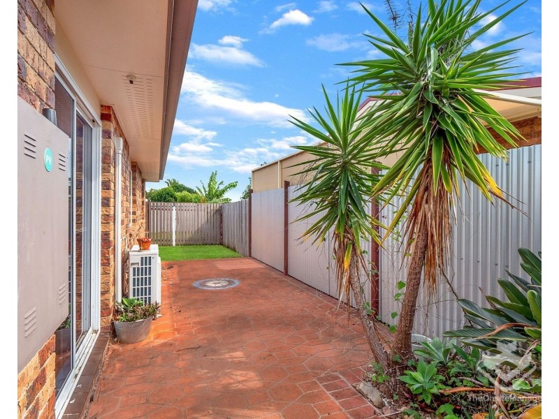 19 Michelle Drive, Point Vernon QLD 4655