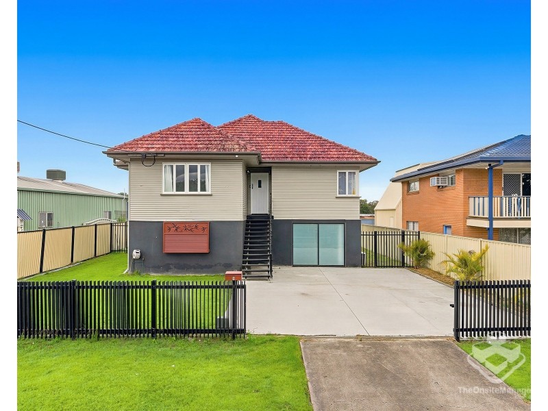 8 Lower Cross Street, Goodna QLD 4300
