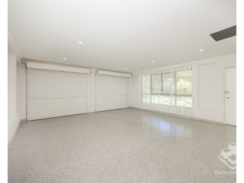 45 Donnington Street, Carindale QLD 4152