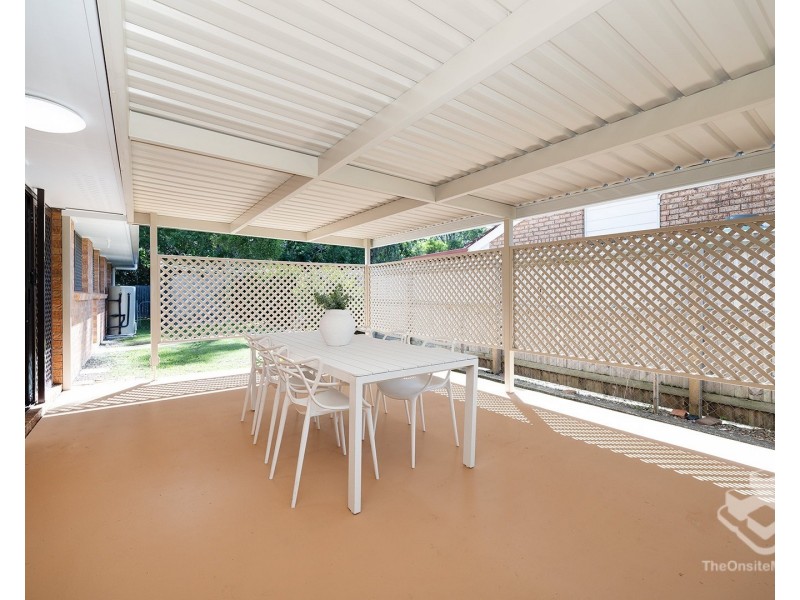 45 Donnington Street, Carindale QLD 4152