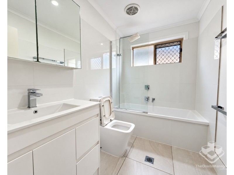 A/53A Michelmore Road, Carrara QLD 4211