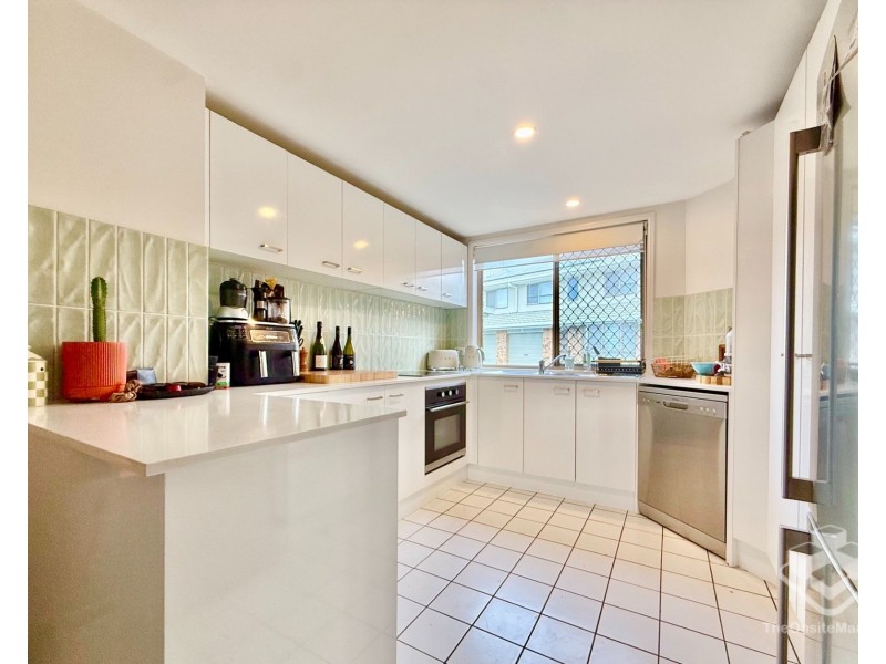 ID:21202823/220 Christine Avenue, Burleigh Waters QLD 4220