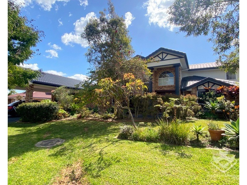 1 Turnberry Place, Carindale QLD 4152