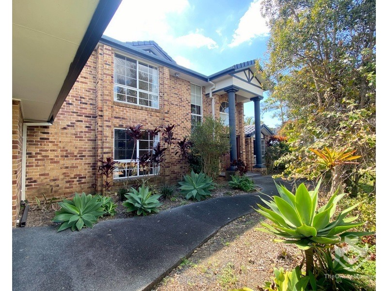 1 Turnberry Place, Carindale QLD 4152