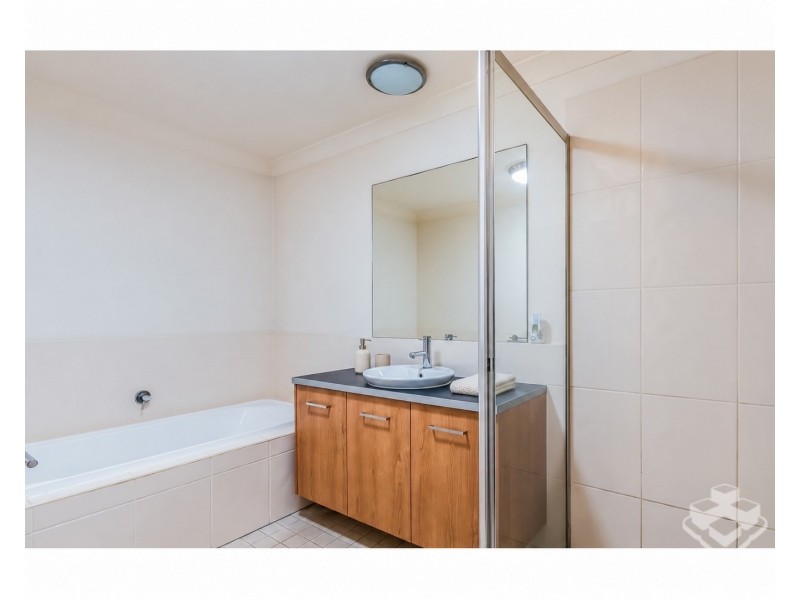 4/1 Celestial Court, Carina QLD 4152