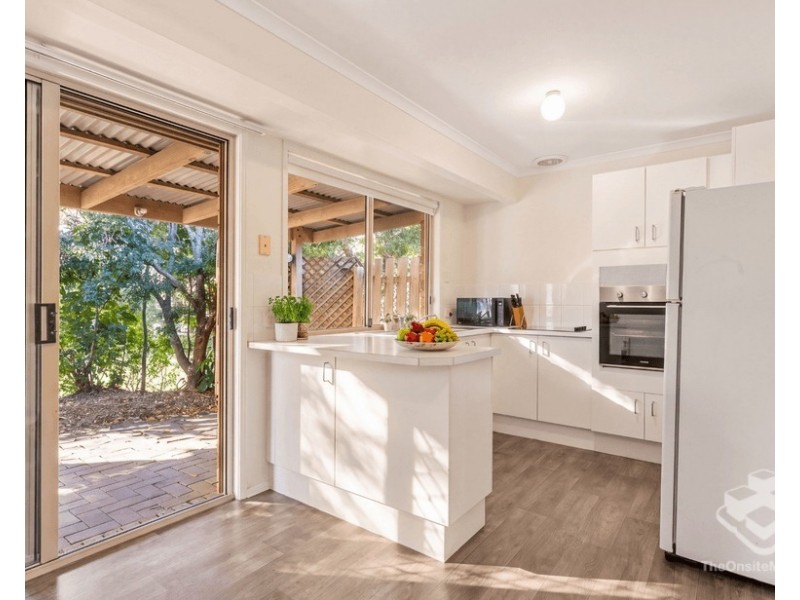 5 Silky Oak Court, Oxenford QLD 4210