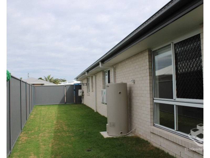 ID:21203428/9 Malibu Way, Toogoom QLD 4655