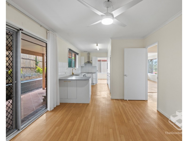 7 Oron Close, Westlake QLD 4074