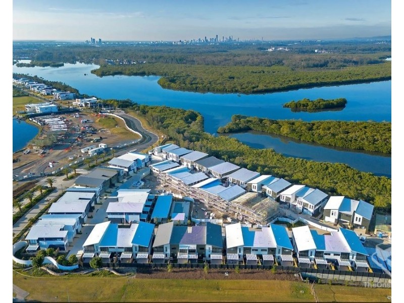 ID:21203478/1 Lake Serenity Boulevard, Helensvale QLD 4212