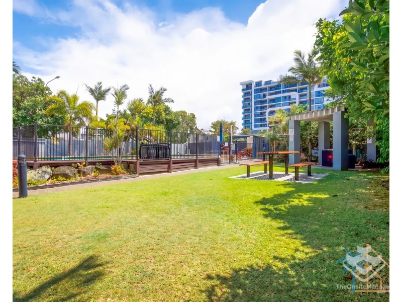 18/125 Frank Street, Labrador QLD 4215