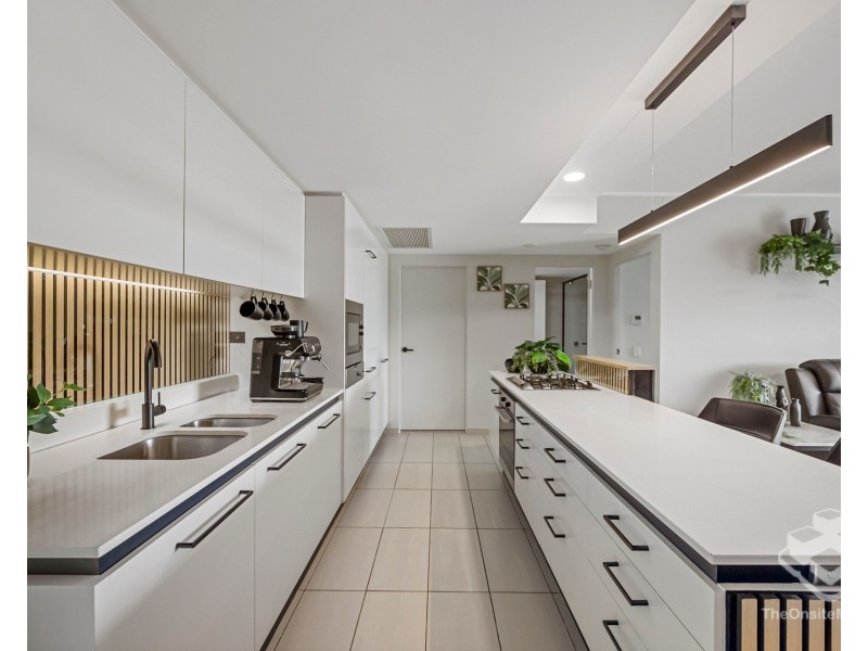 ID:21203543/6 Mariners Drive, Townsville City QLD 4810