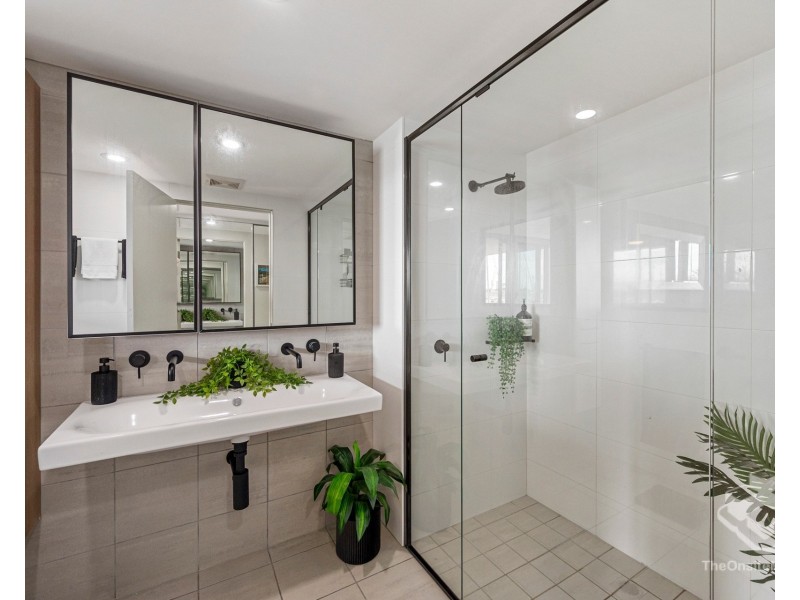 ID:21203543/6 Mariners Drive, Townsville City QLD 4810