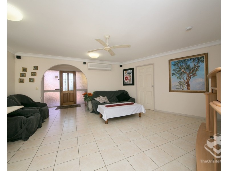 18 Dome Street, Eight Mile Plains QLD 4113