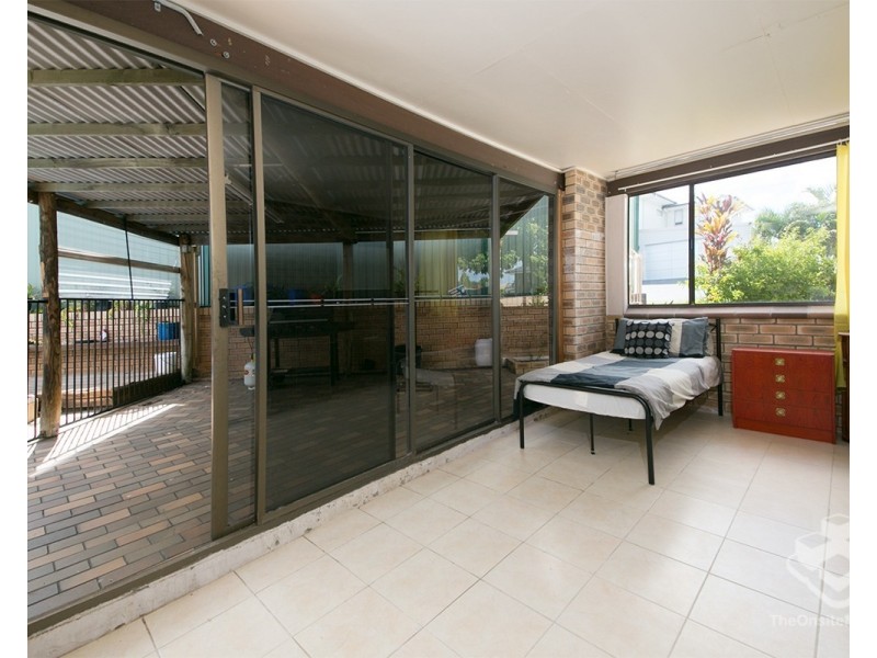 18 Dome Street, Eight Mile Plains QLD 4113