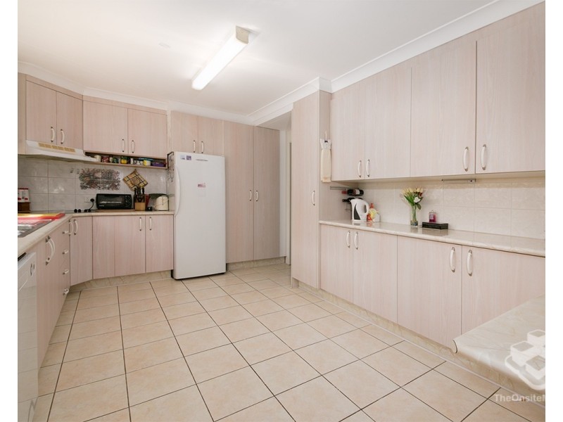 18 Dome Street, Eight Mile Plains QLD 4113