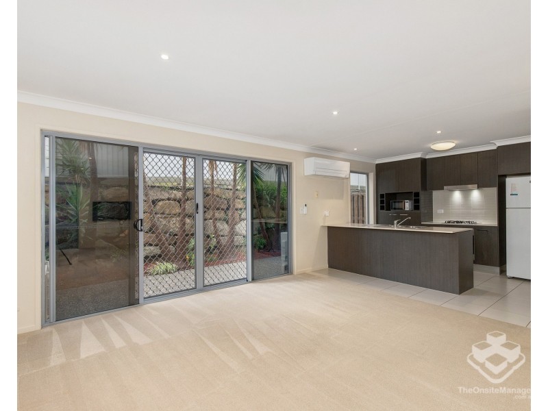 29/1 Belongil Street, Pacific Pines QLD 4211