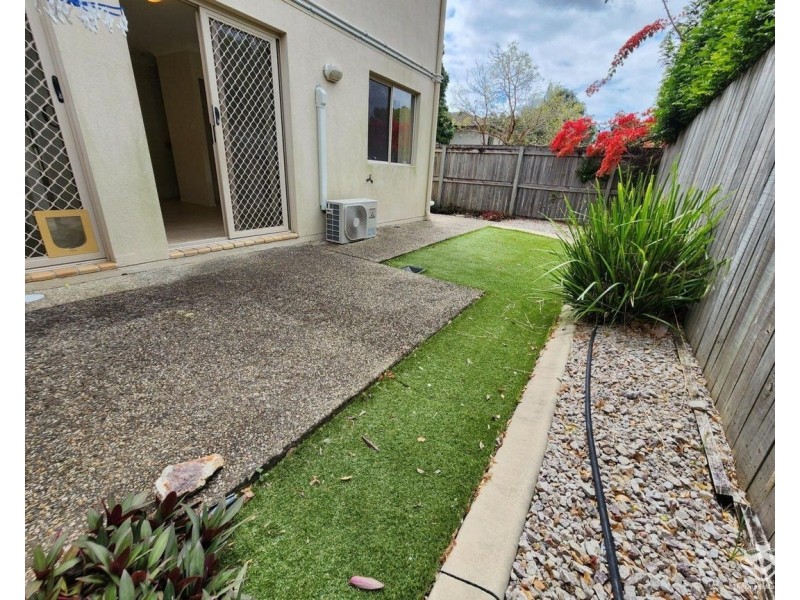 7/18 Hilltop Court, Carina QLD 4152