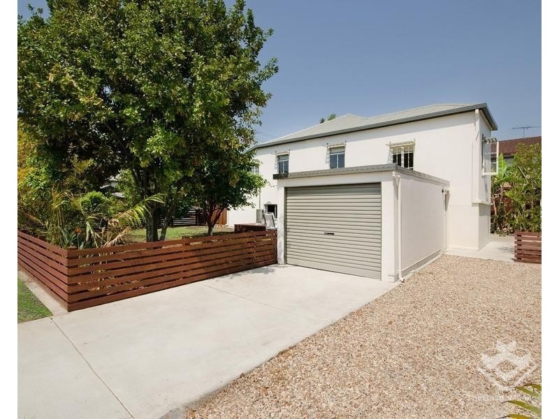 36 Winchester Street, Hamilton QLD 4007