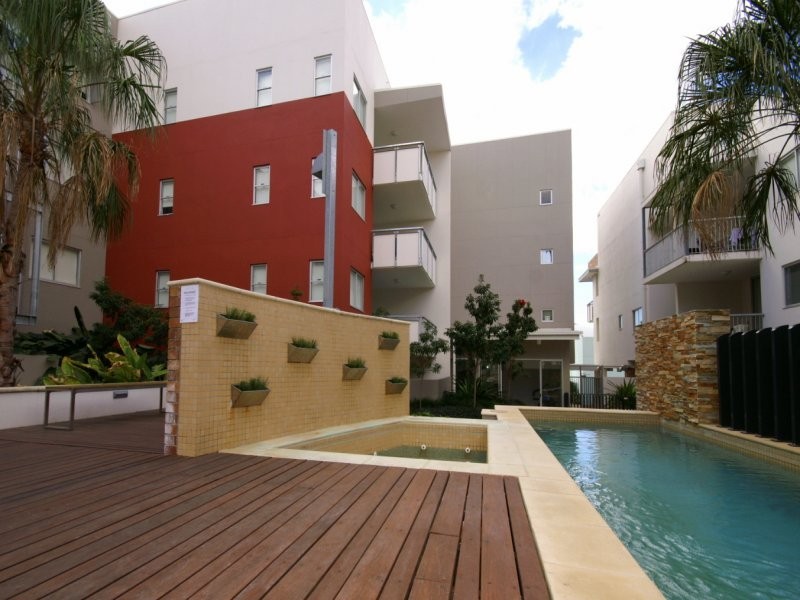 211 575 Gregory Tce, Bowen Hills QLD 4006