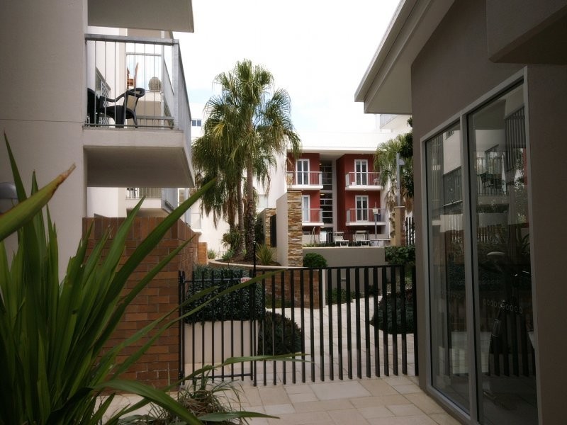 310 563 Gregory Terrace, Bowen Hills QLD 4006