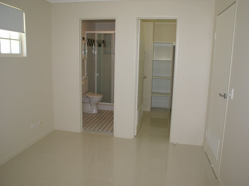 106 Racecourse Road, Ascot QLD 4007