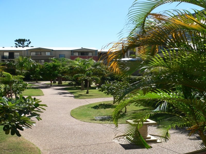38 Labrador, Labrador QLD 4215