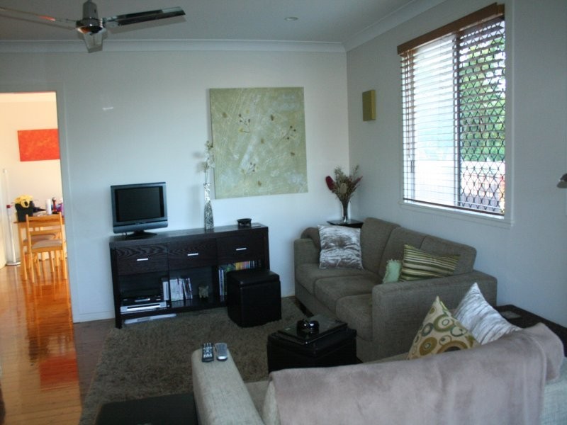 Schloss Street, Centenary Heights QLD 4350