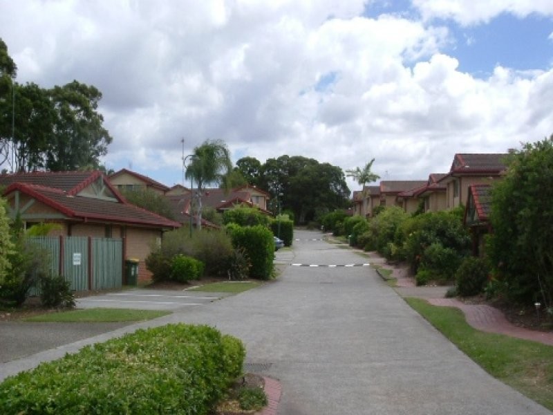 ID 7963, Labrador QLD 4215