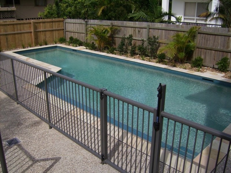 ID 7951, Labrador QLD 4215