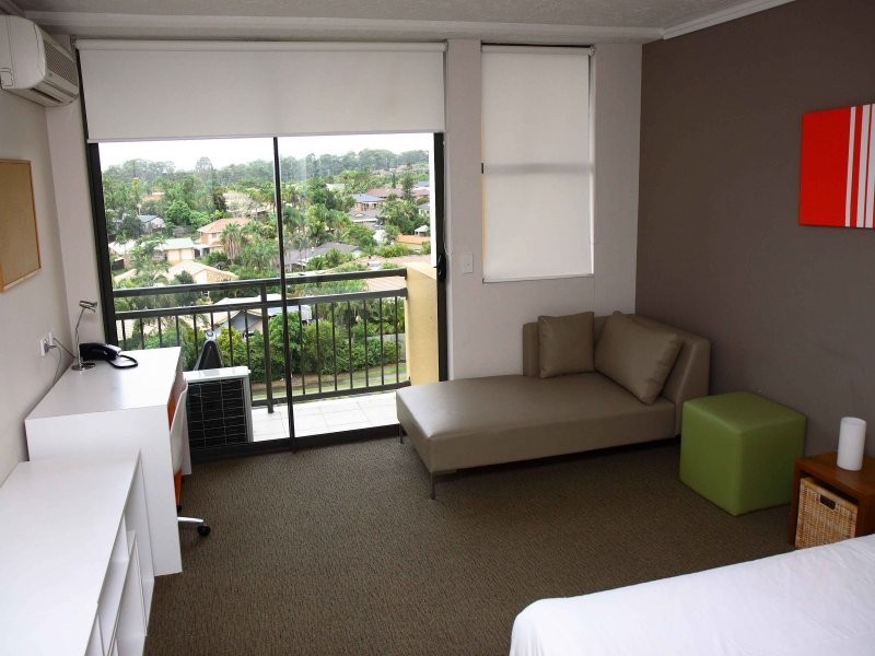 25 Lake Orr Drive, Robina QLD 4226